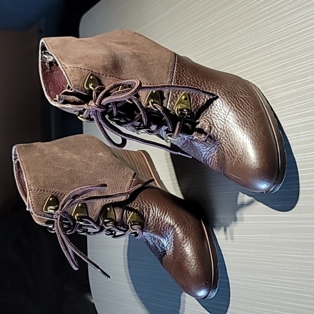 FRANCO SARTO A-Derby Brown Wedge Derby Booties Women's 8M Great Condition‎